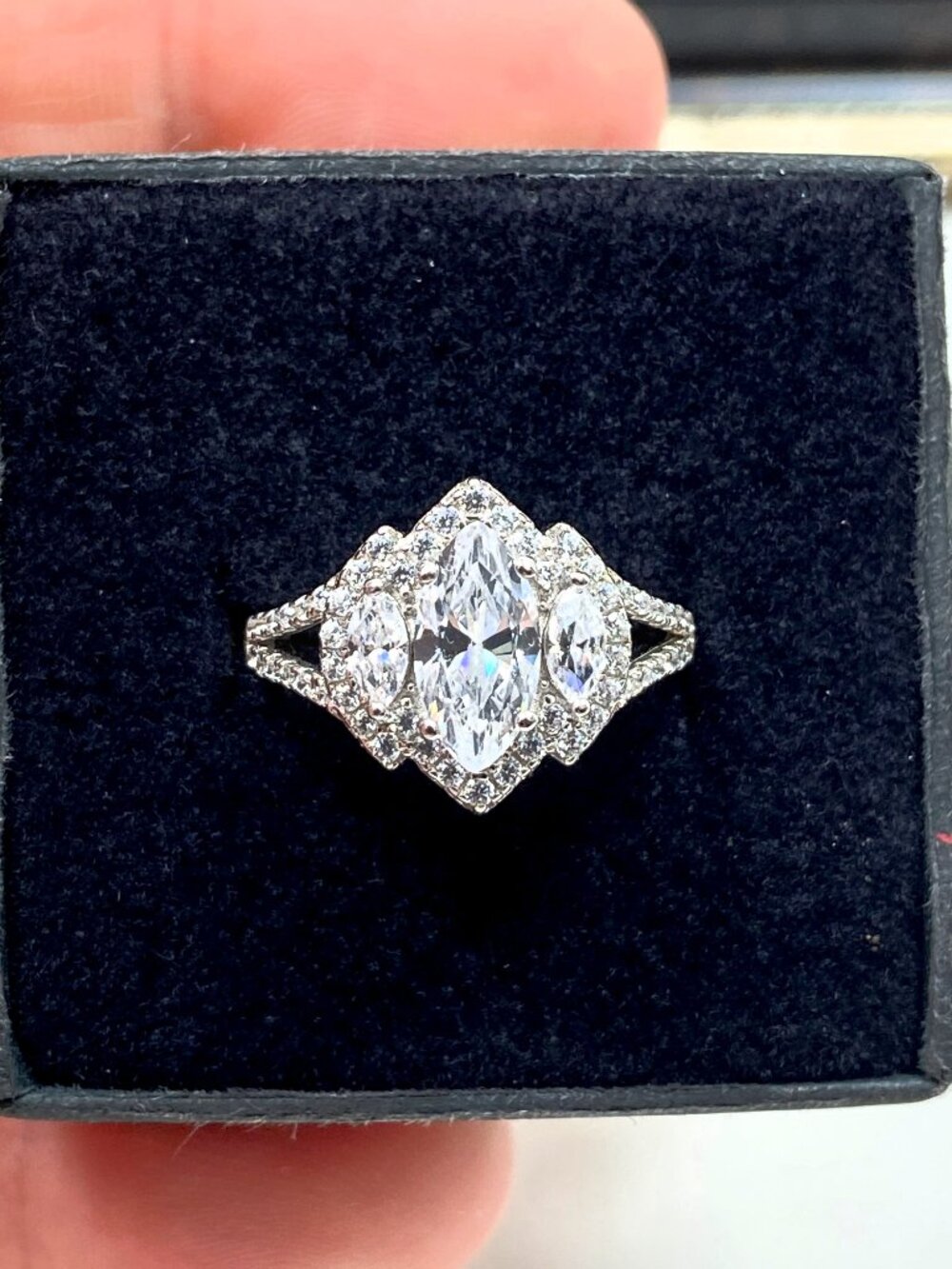 925 Sterling Silver Genuine CZ Estate Ring (size 5) (3.2g)